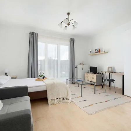 Bright In Cracow With Desk And Bathtub By Renters Lejlighed *